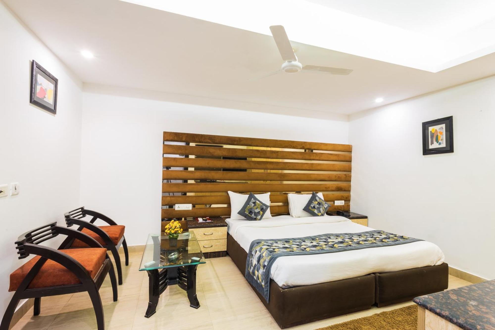 Hotel The Gold Inn - Karol Bagh Delhi ภายนอก รูปภาพ