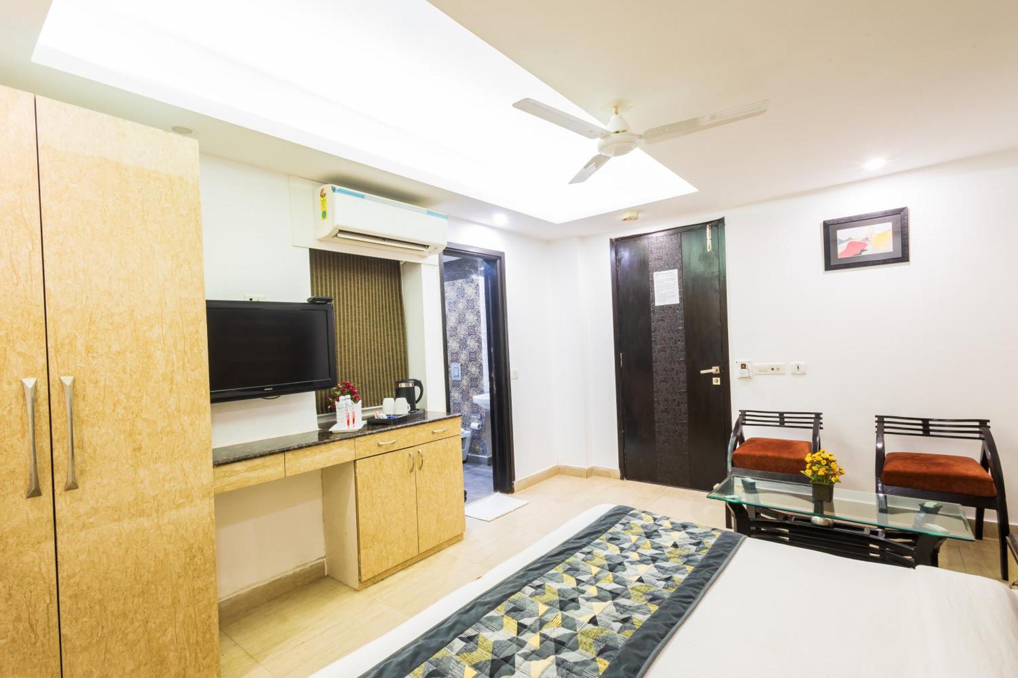 Hotel The Gold Inn - Karol Bagh Delhi ภายนอก รูปภาพ