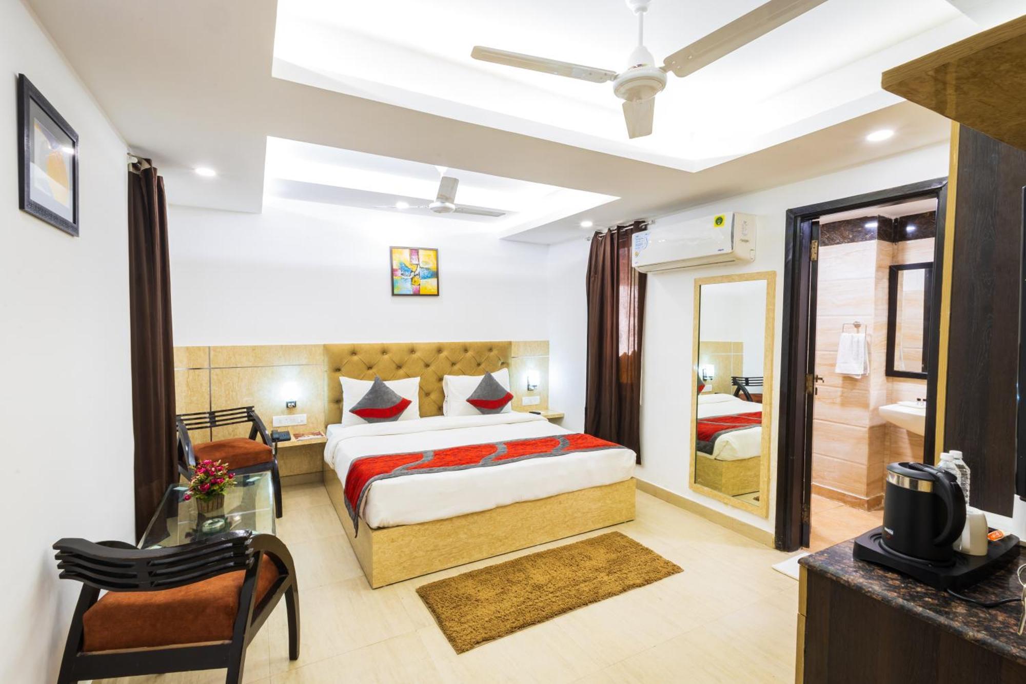 Hotel The Gold Inn - Karol Bagh Delhi ภายนอก รูปภาพ
