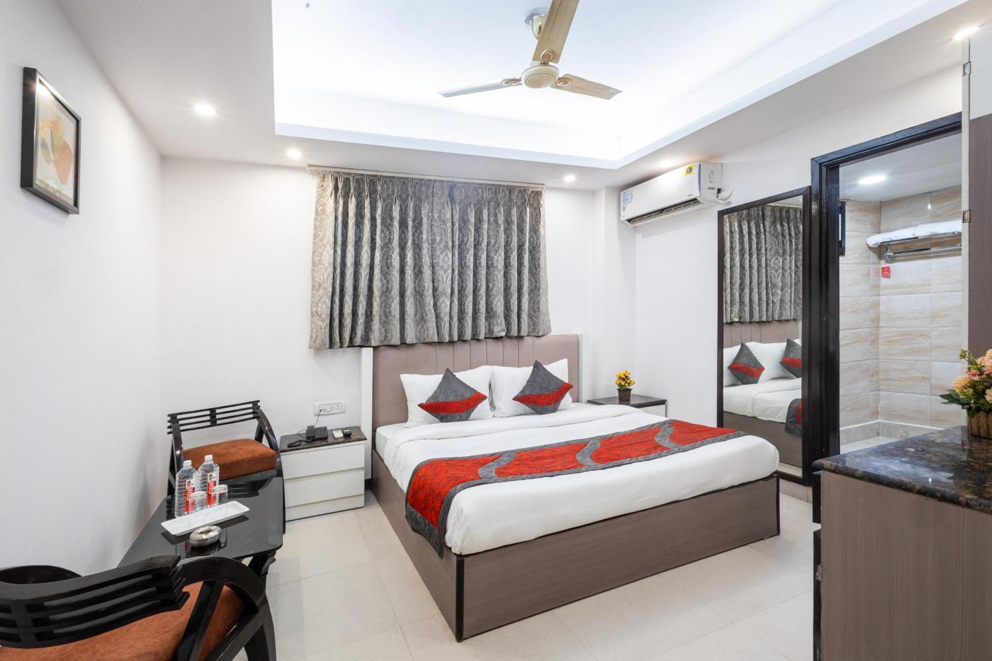 Hotel The Gold Inn - Karol Bagh Delhi ภายนอก รูปภาพ