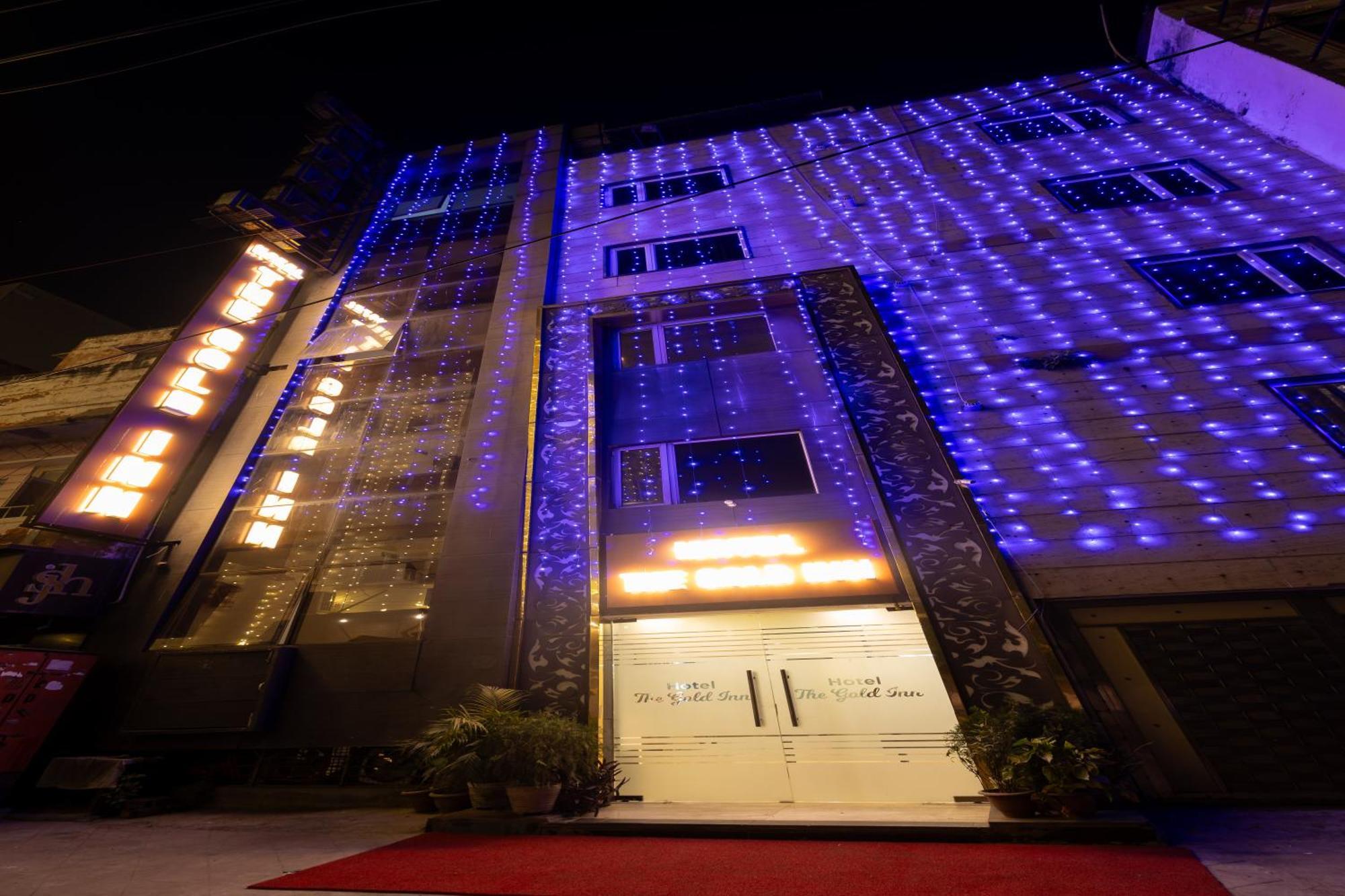 Hotel The Gold Inn - Karol Bagh Delhi ภายนอก รูปภาพ