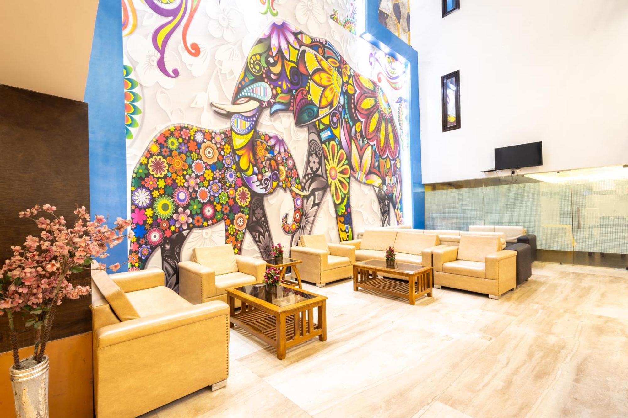 Hotel The Gold Inn - Karol Bagh Delhi ภายนอก รูปภาพ